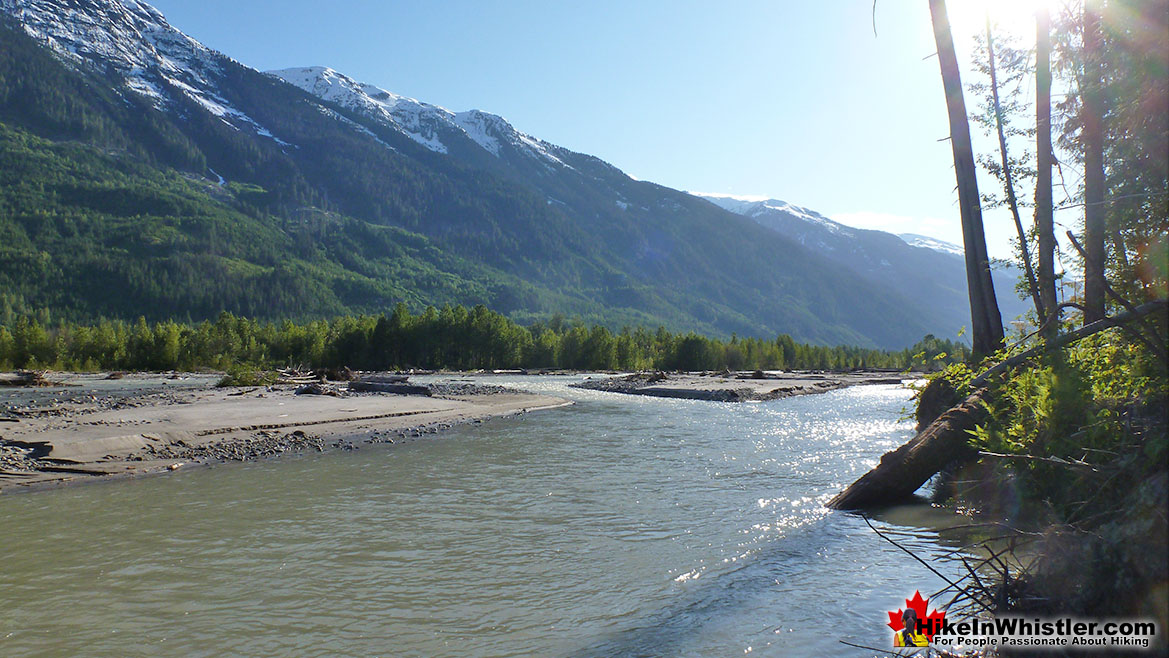 Driving to Keyhole Hot Springs Lillooet River