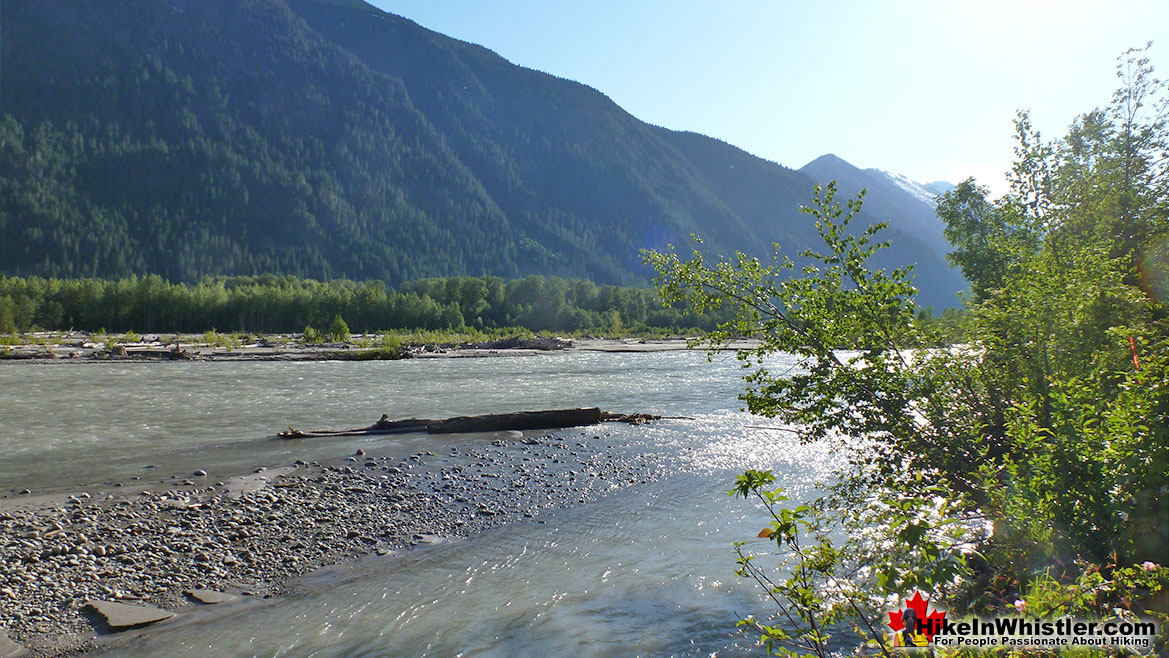 Driving to Keyhole Hot Springs Lillooet River